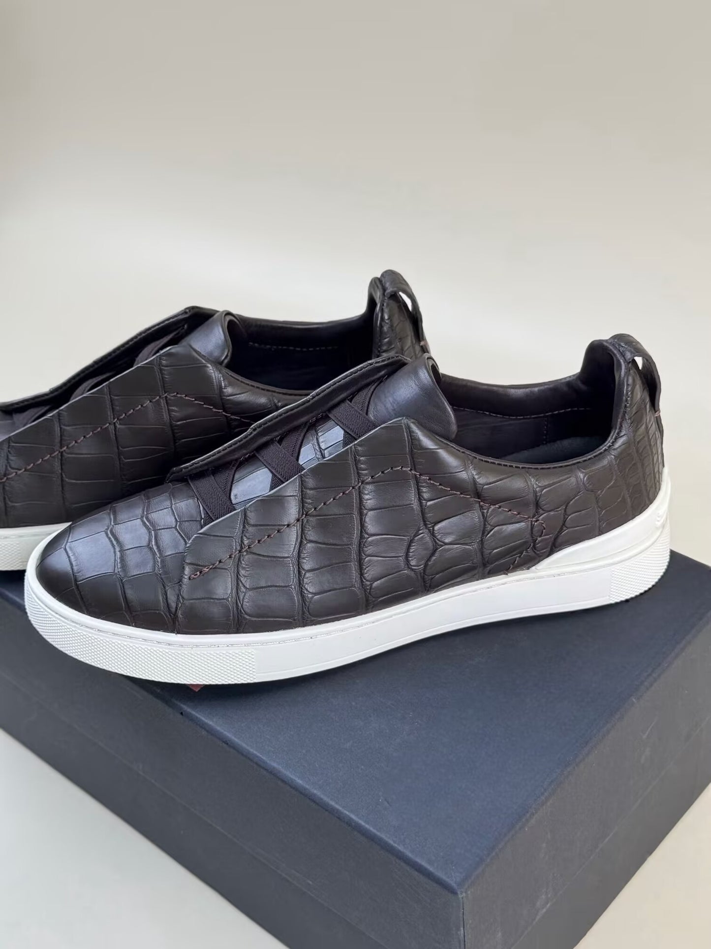 Crocodile Shoes Genuine Crocodile Skin Leather Sneakers Brown