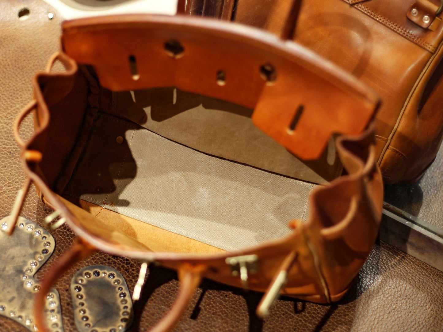 Unisex Genuine Vintage Vegetable Tanned Leather Satchel Flap Buckle Bag