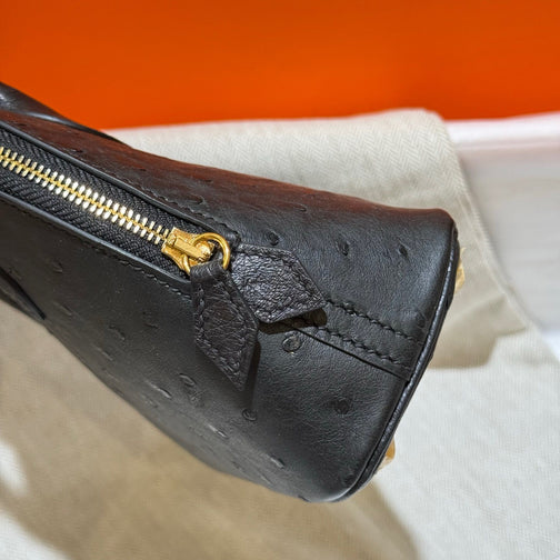 Womens Genuine Ostrich SKin Leather Shell Promennade Trapezoid Cross Body Bag Mini