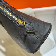 Womens Genuine Ostrich SKin Leather Shell Promennade Trapezoid Cross Body Bag Mini