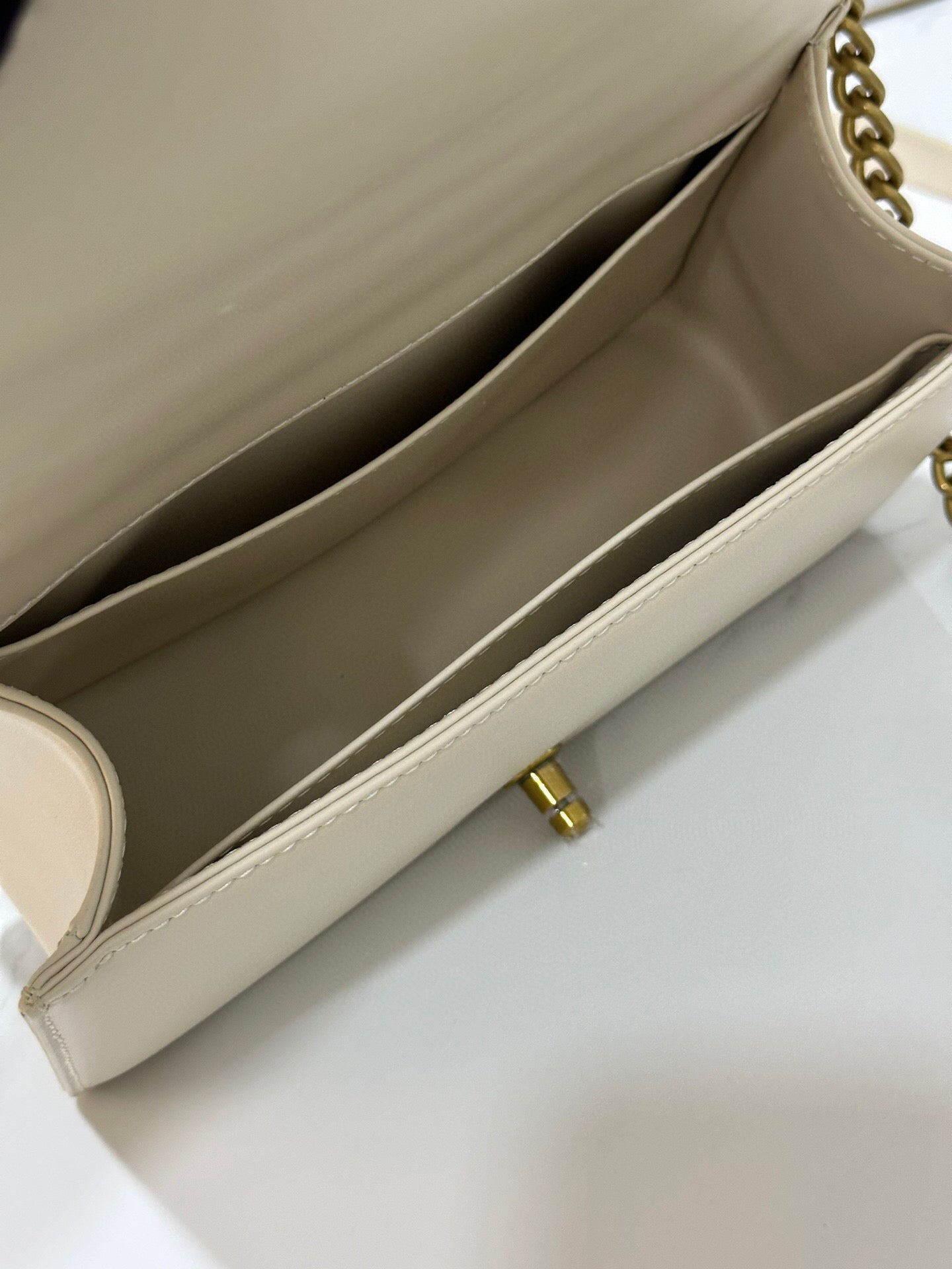 Genuine Crocodile Leather Top Handle Cross Body Flap Chain Bag Cream