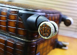 Retro Brown Crocodile Leather Trolley/Roll Aboard Suitcase Weekend/Travel Bag Trolley Case Universal Wheels 20-Inch (Copy)