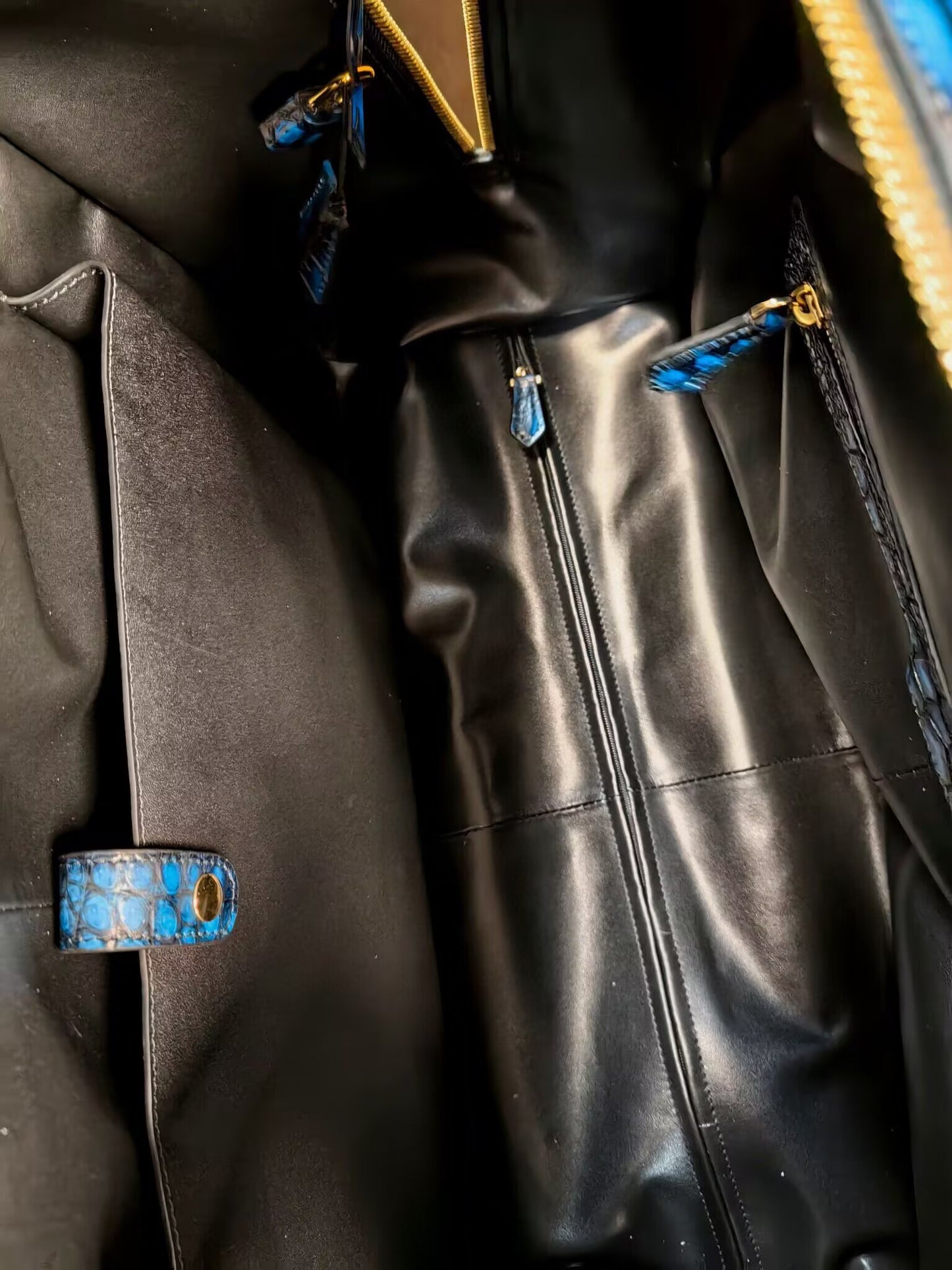 Genuine Crocodile Skin Leather Large Duffel Roller Handle Shoulder Business Travel Bag Vintage Blue