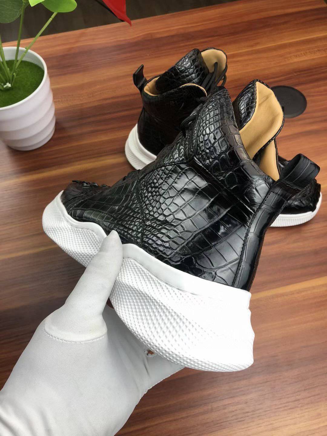 Crocodile Shoes Men's Crocodile Leather Boots Man Martin Boots Leisure Time Boots and Sportwear Man