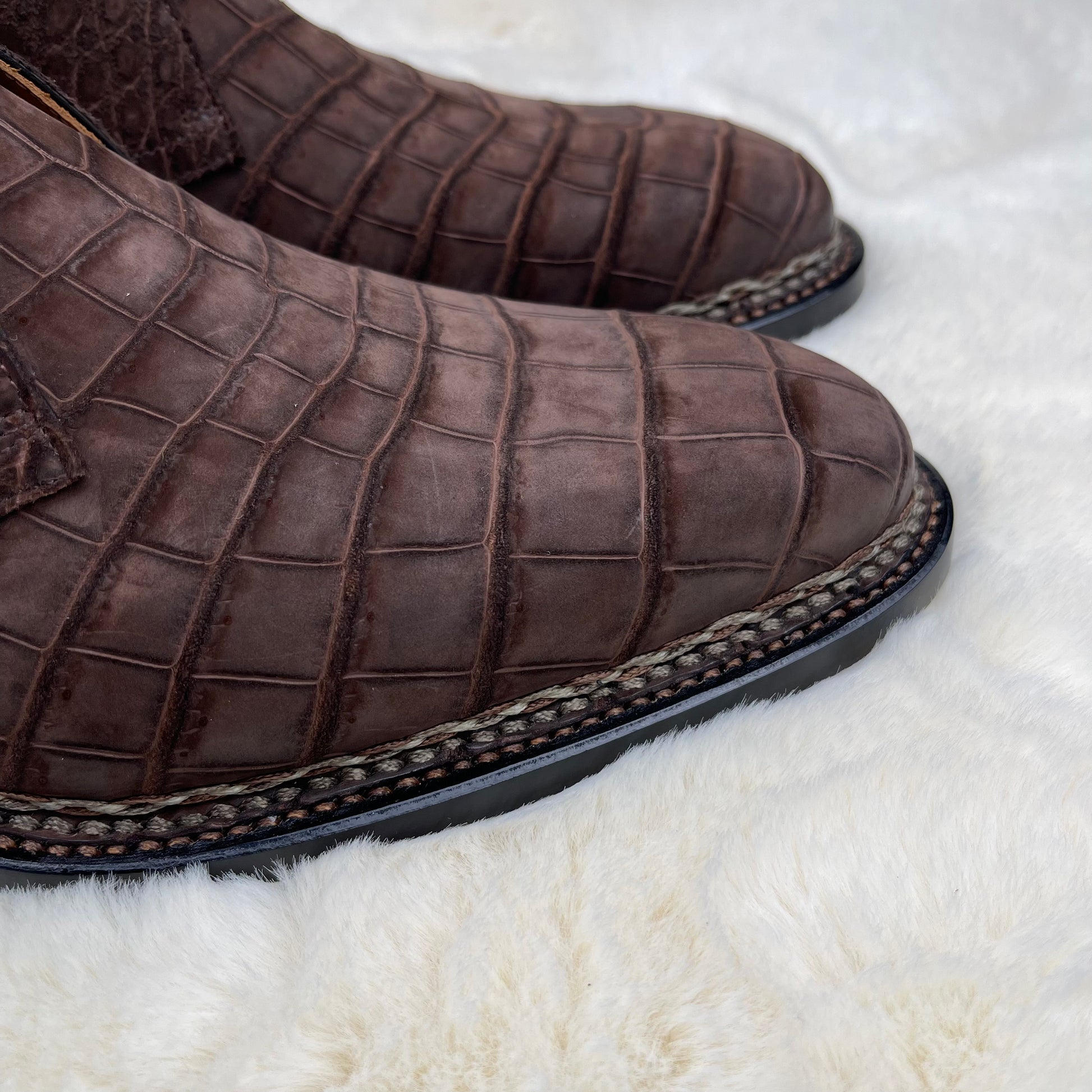 Preorder Crocodile Shoes Men's Sanded Crocodile Leather Chelsea Boots Without Norweign Stitch