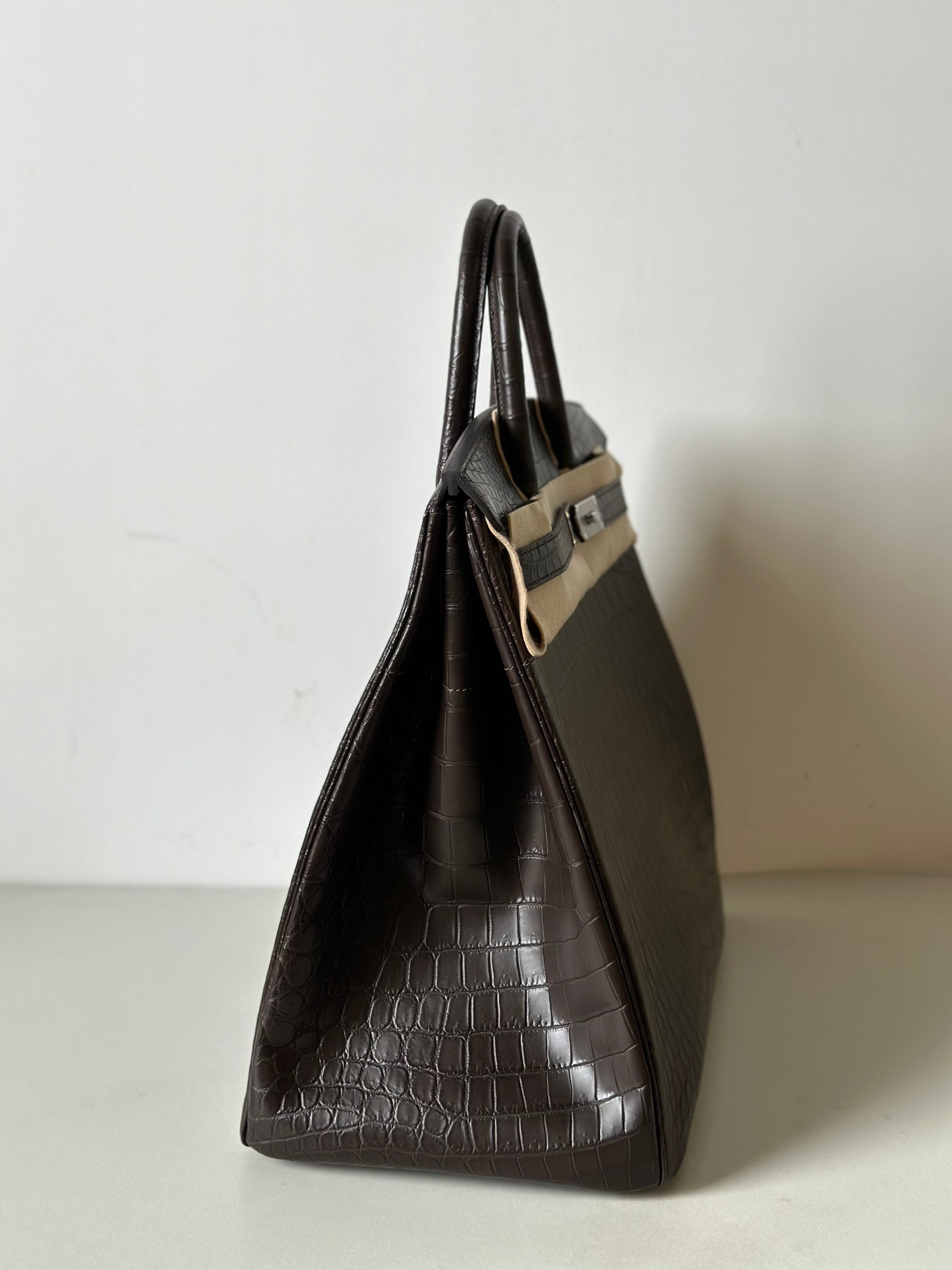 Genuine Nile Crocodile Skin Leather 40cm Oversized Padlock Business Handbags Office Bags Brown