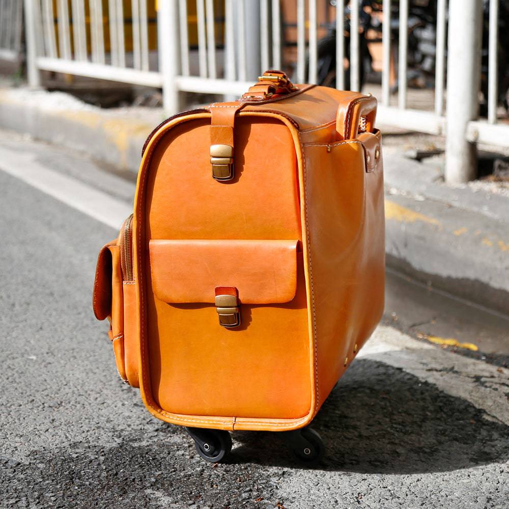 20" Vintage Vegetable Tanned Leather Carry-On Rolling Luggage, Universal Spinner Old Vintage Vegetable Tanned Leather Wheeled Suitcase Camel