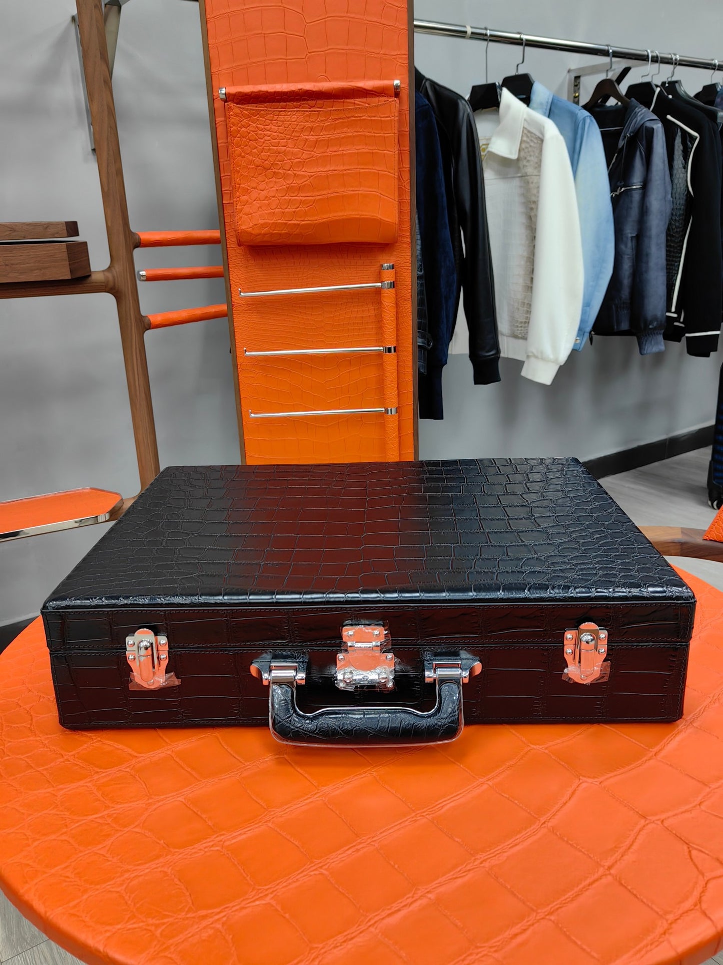 Men's Crocodile Leather Large Black Business Professional Attache Travel Case Black