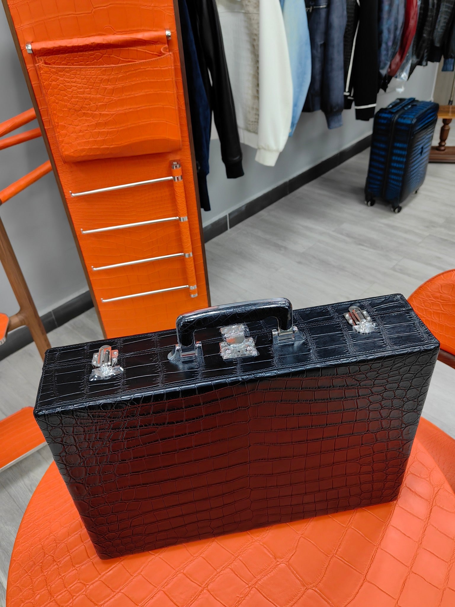 Men's Crocodile Leather Large Black Business Professional Attache Travel Case Black