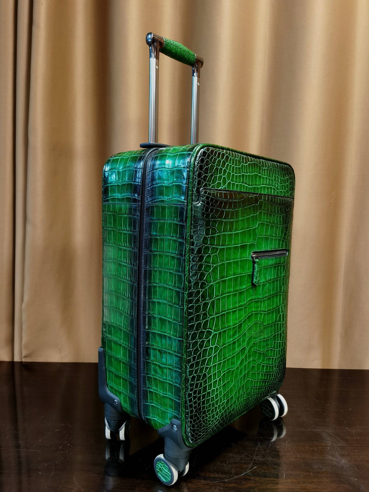 Retro Green Crocodile  Leather Trolley/Roll Aboard Suitcase Weekend/Travel Bag Trolley Case Universal Wheels 20-Inch