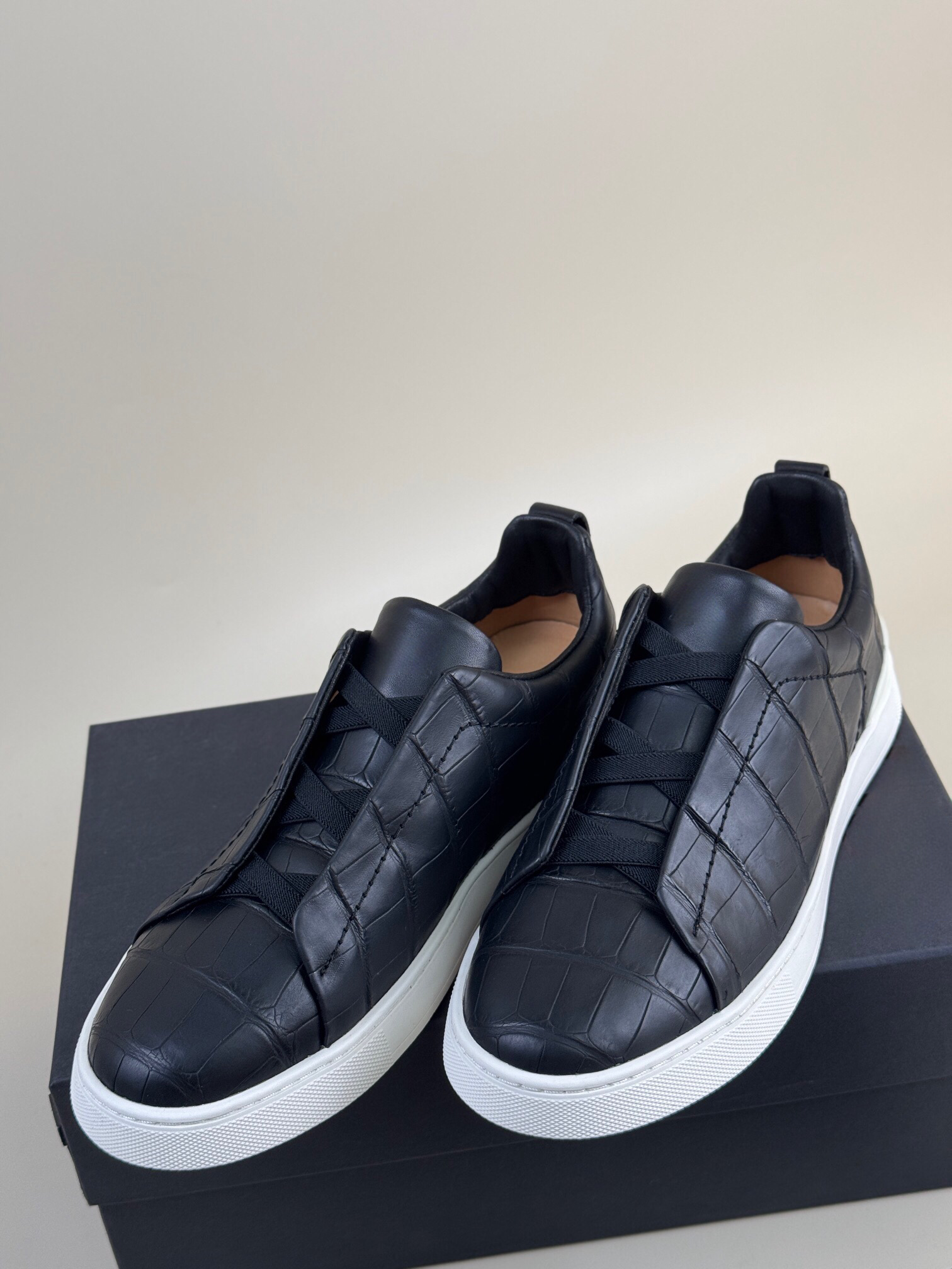 Crocodile Shoes Genuine Crocodile Skin Leather Sneakers Black