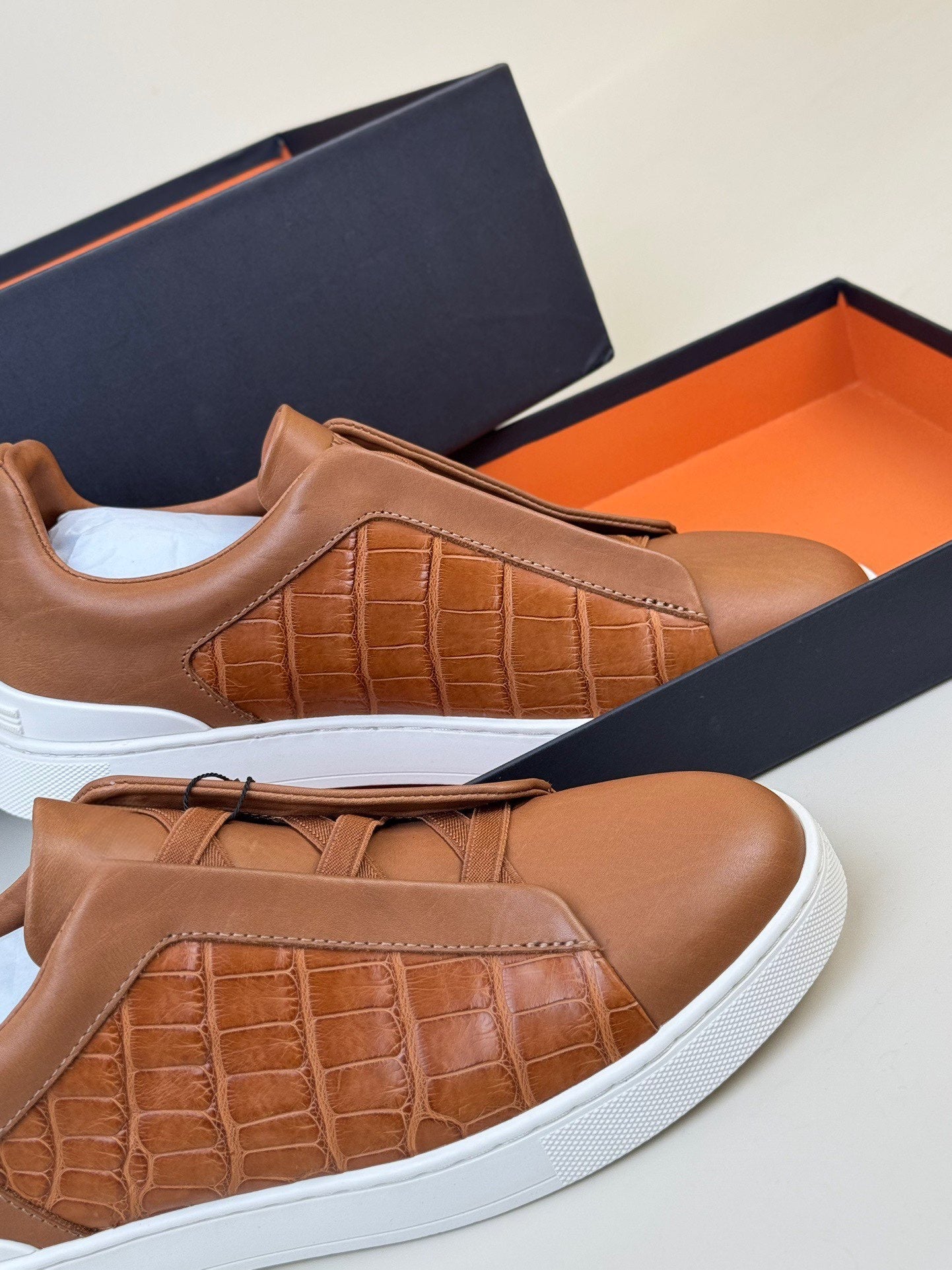 Crocodile Shoes , Calfskin Leather Mid-Genuine Crocodile Skin Leather Sneakers Tan