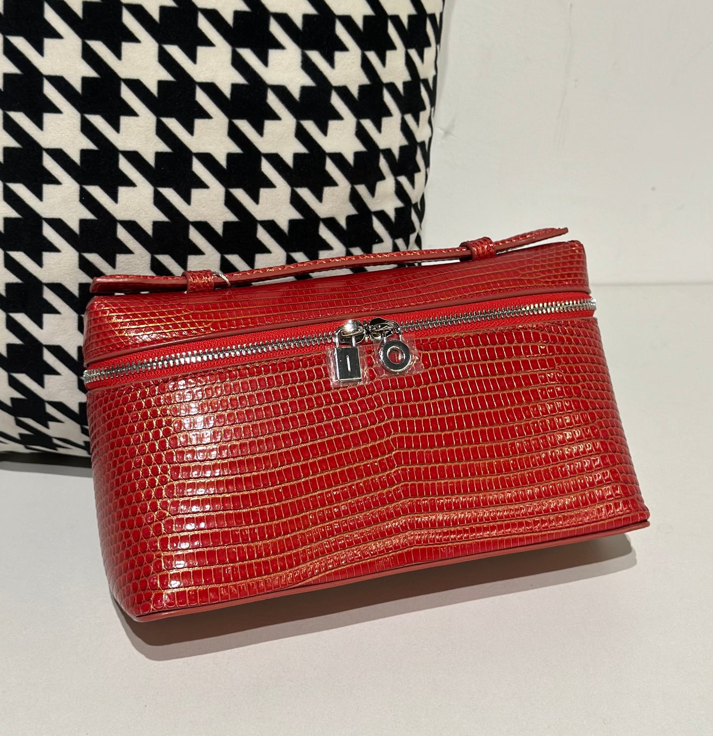 Genuine Lizard Skin Leather Zipper Cosmetic Handle Bag