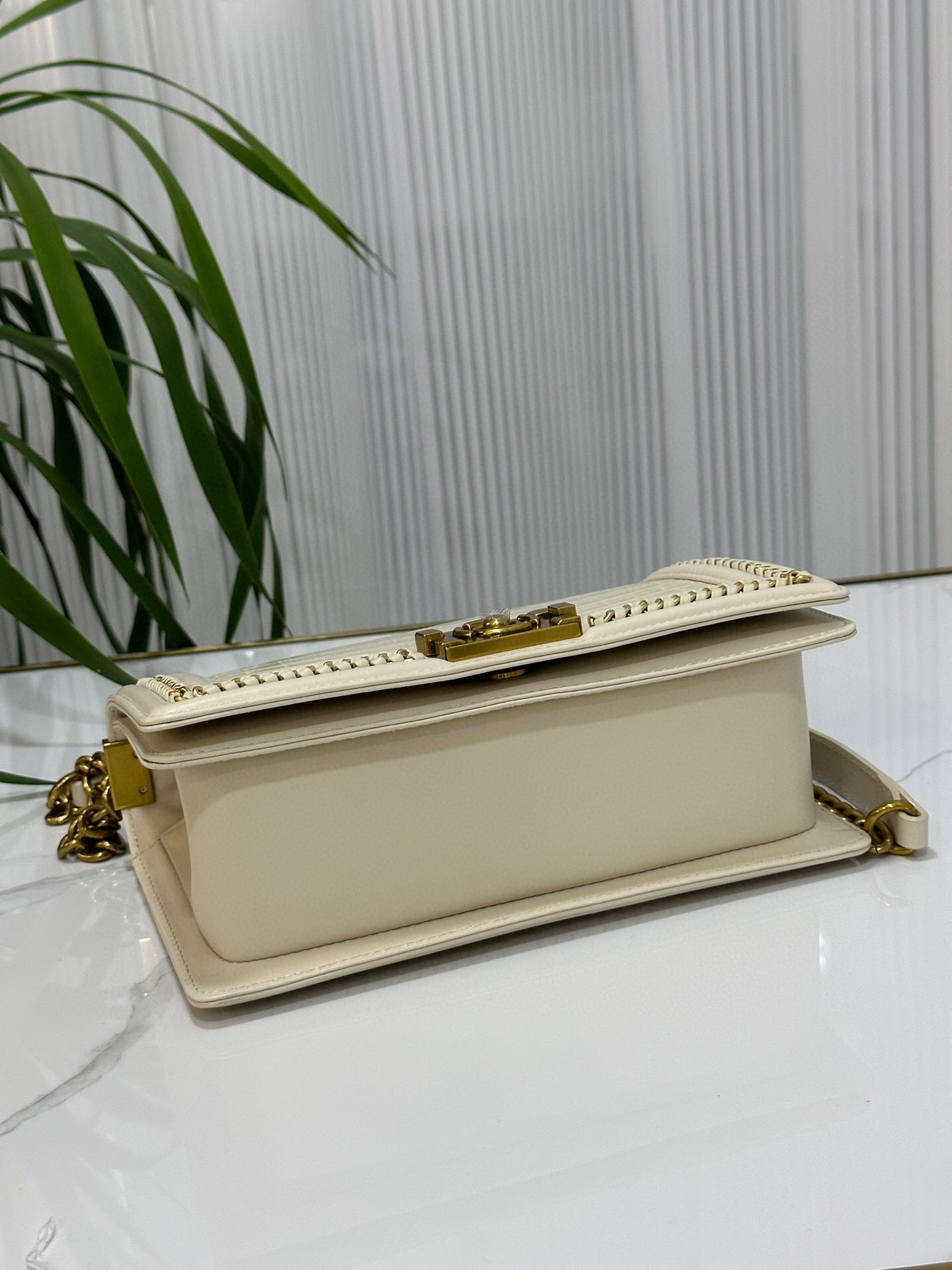 Genuine Crocodile Leather Top Handle Cross Body Flap Chain Bag Cream