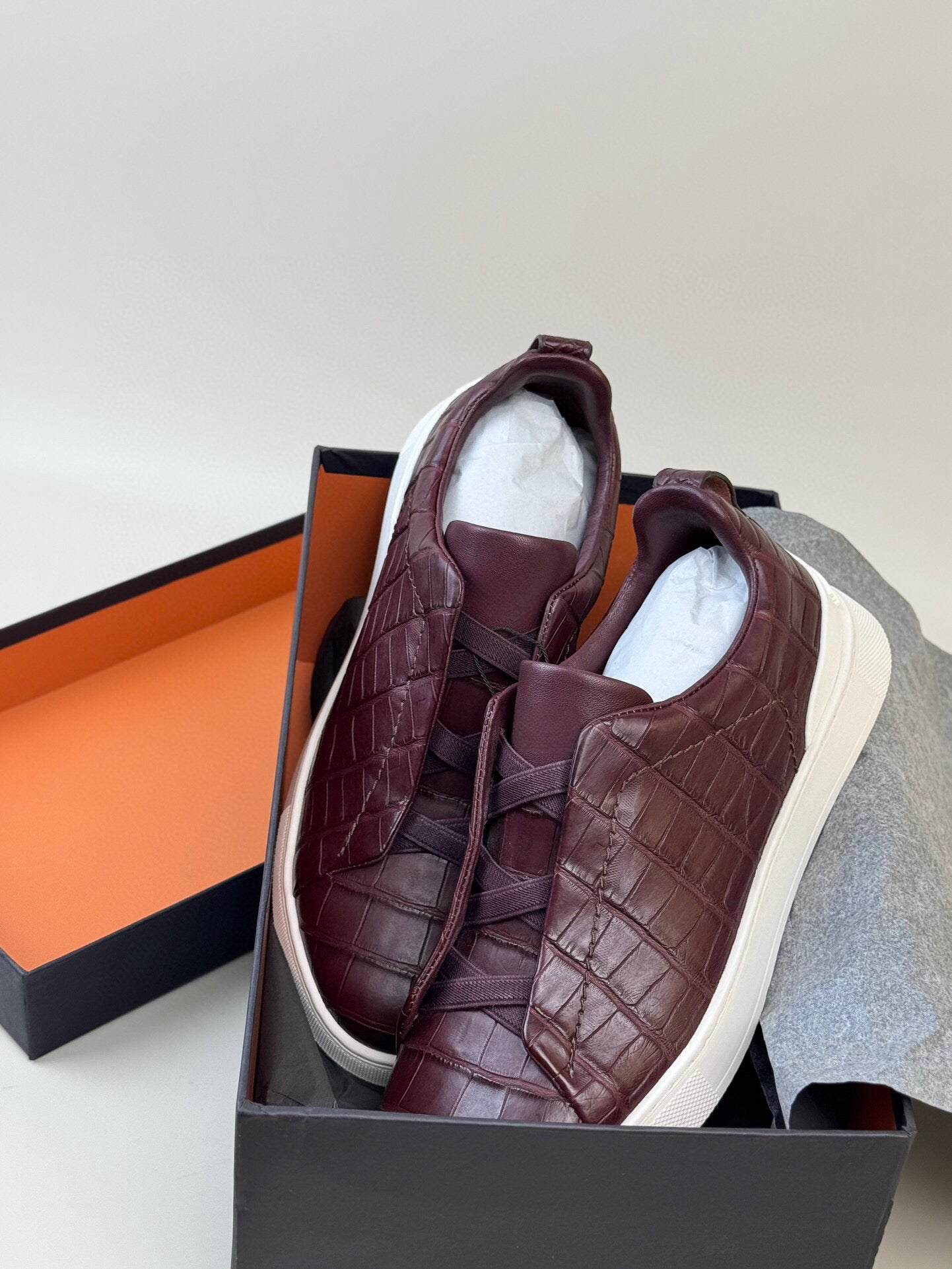 Crocodile Shoes ,Crocodile Skin Leather Sneakers Wine Red