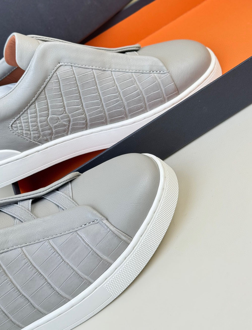 Crocodile Shoes , Calfskin Leather Mid-Genuine Crocodile Skin Leather Sneakers Grey