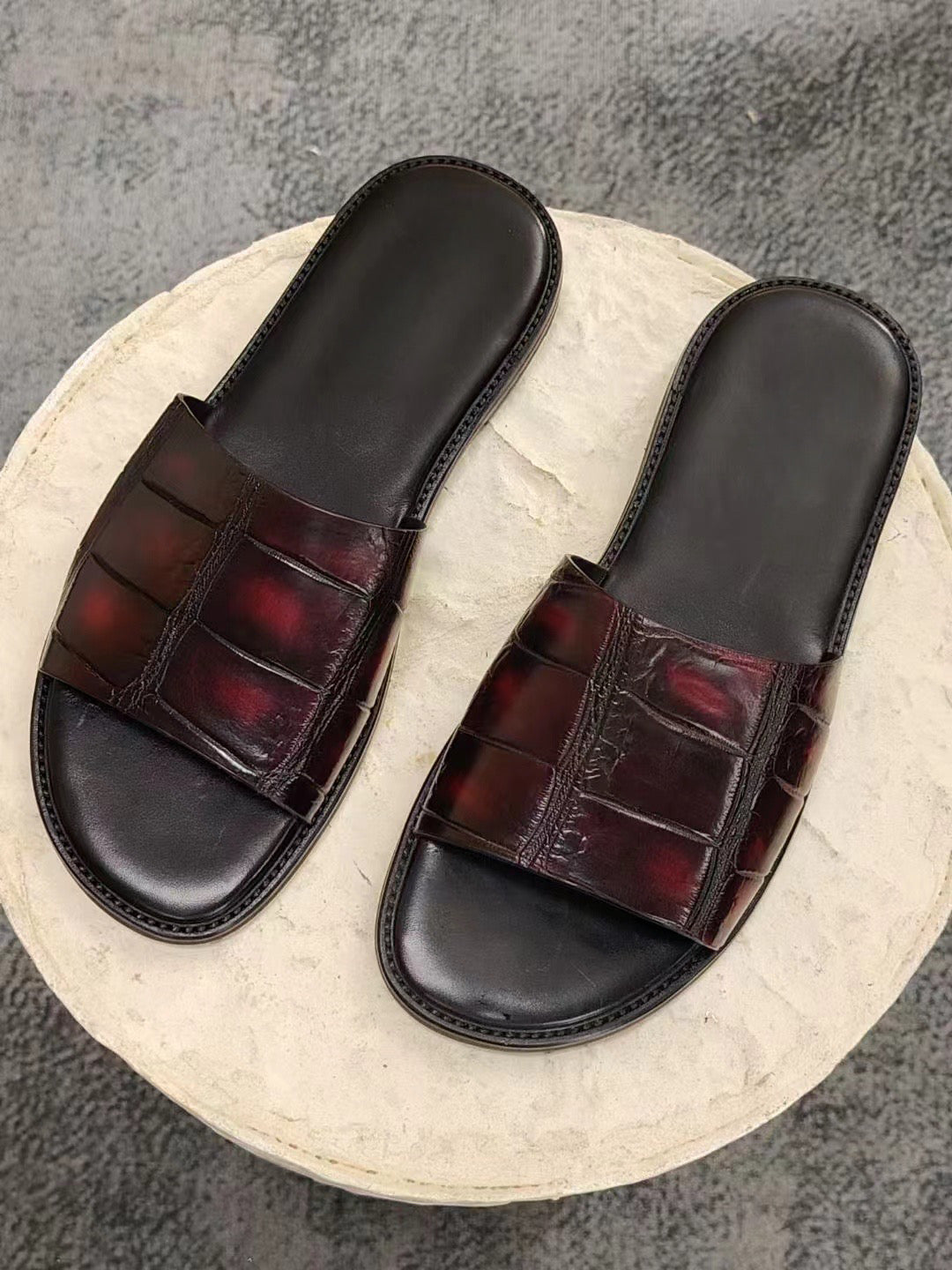 Men's Slipper , Vintage Crocodile Skin Leather Slipper