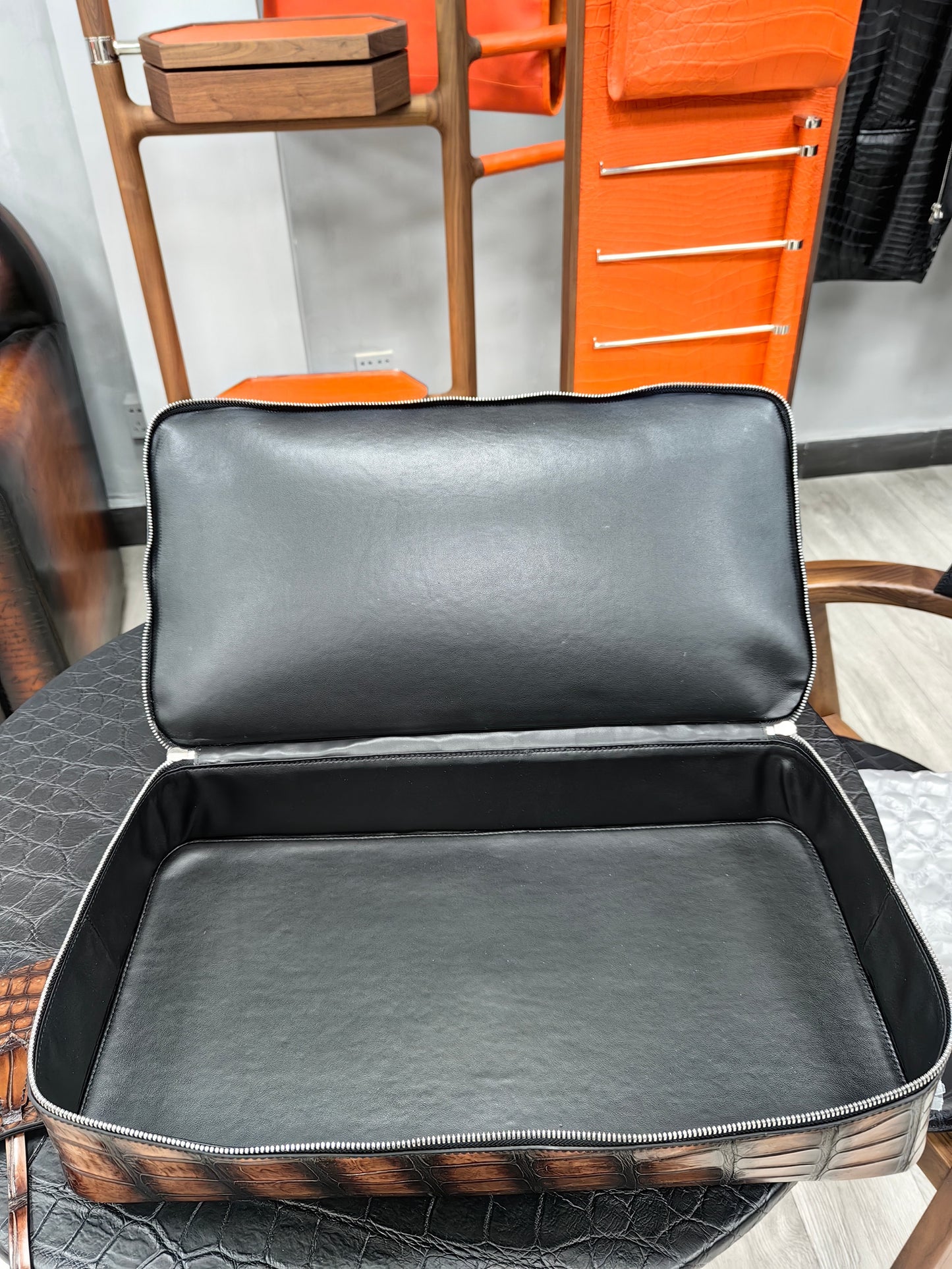 Unisex Vintage Genuine Crocodile Leather Travel Duffel Bag ,Golf Toilet Bag