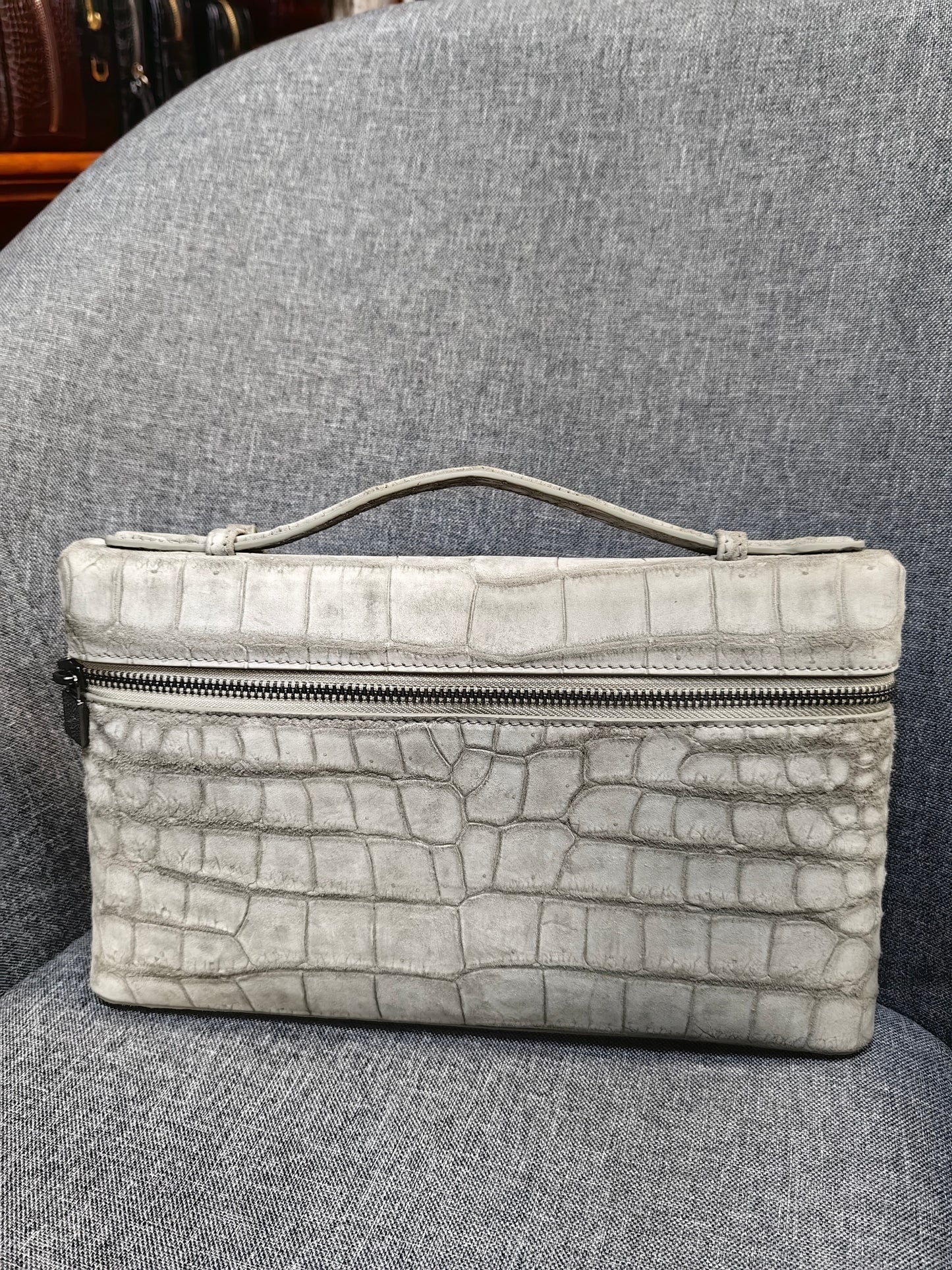 Unisex Himalaya WhigteGenuine Crocodile Skin Leather Zipper Handle Clutch Bag