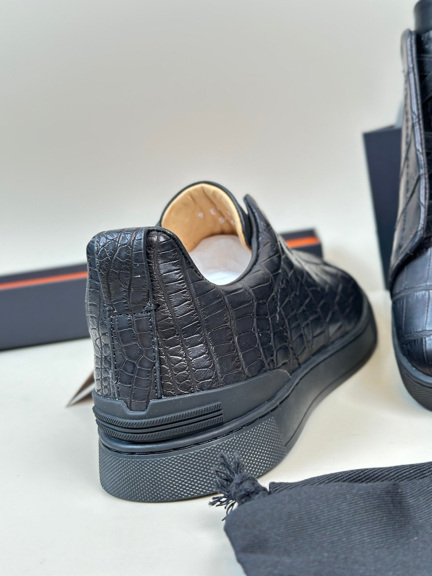 Crocodile Shoes Genuine Crocodile Skin Leather Sneakers Black