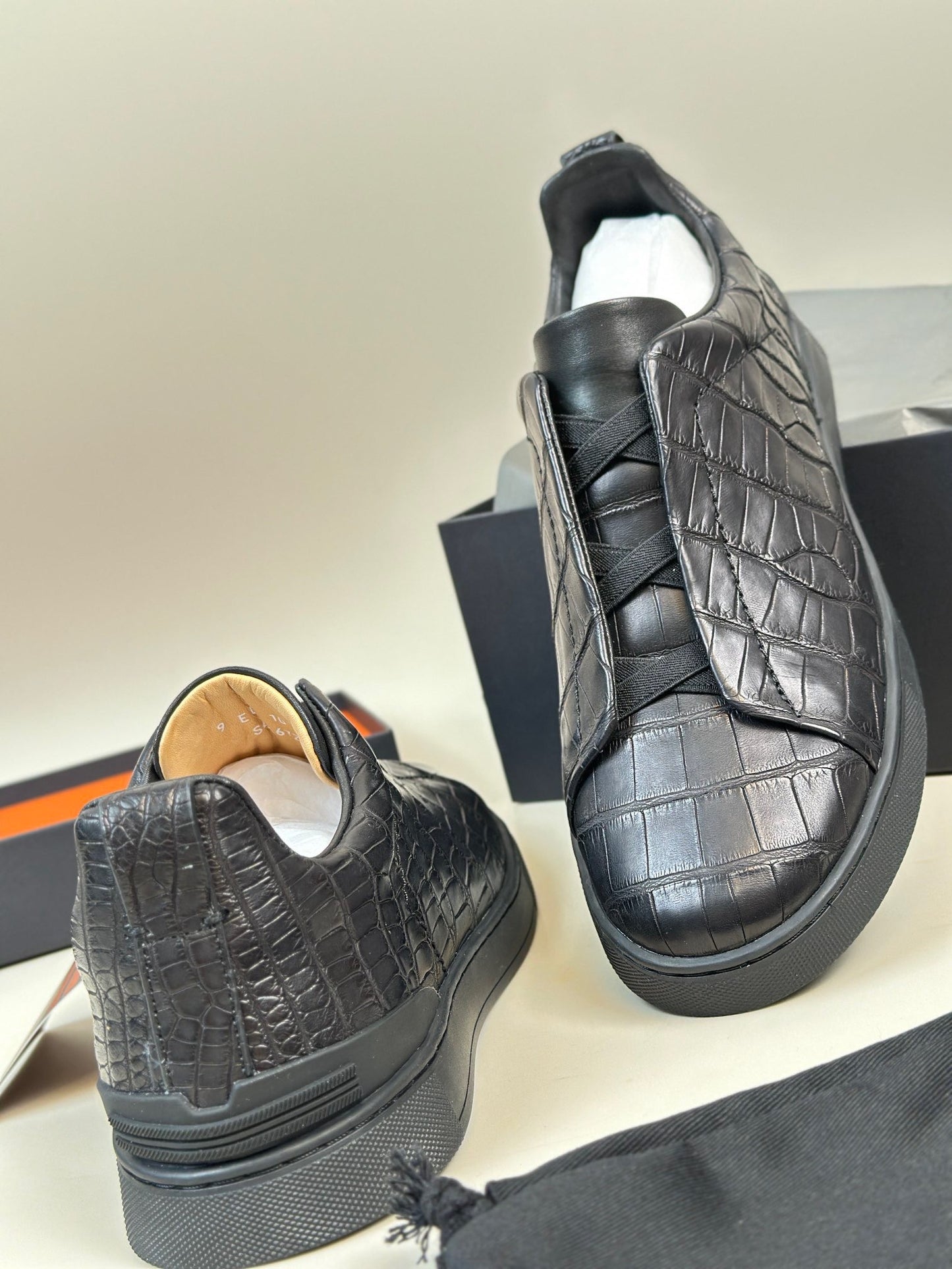 Crocodile Shoes Genuine Crocodile Skin Leather Sneakers Black