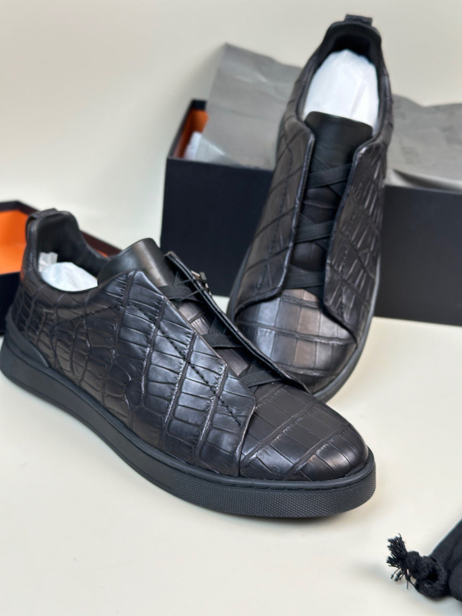 Crocodile Shoes Genuine Crocodile Skin Leather Sneakers Black