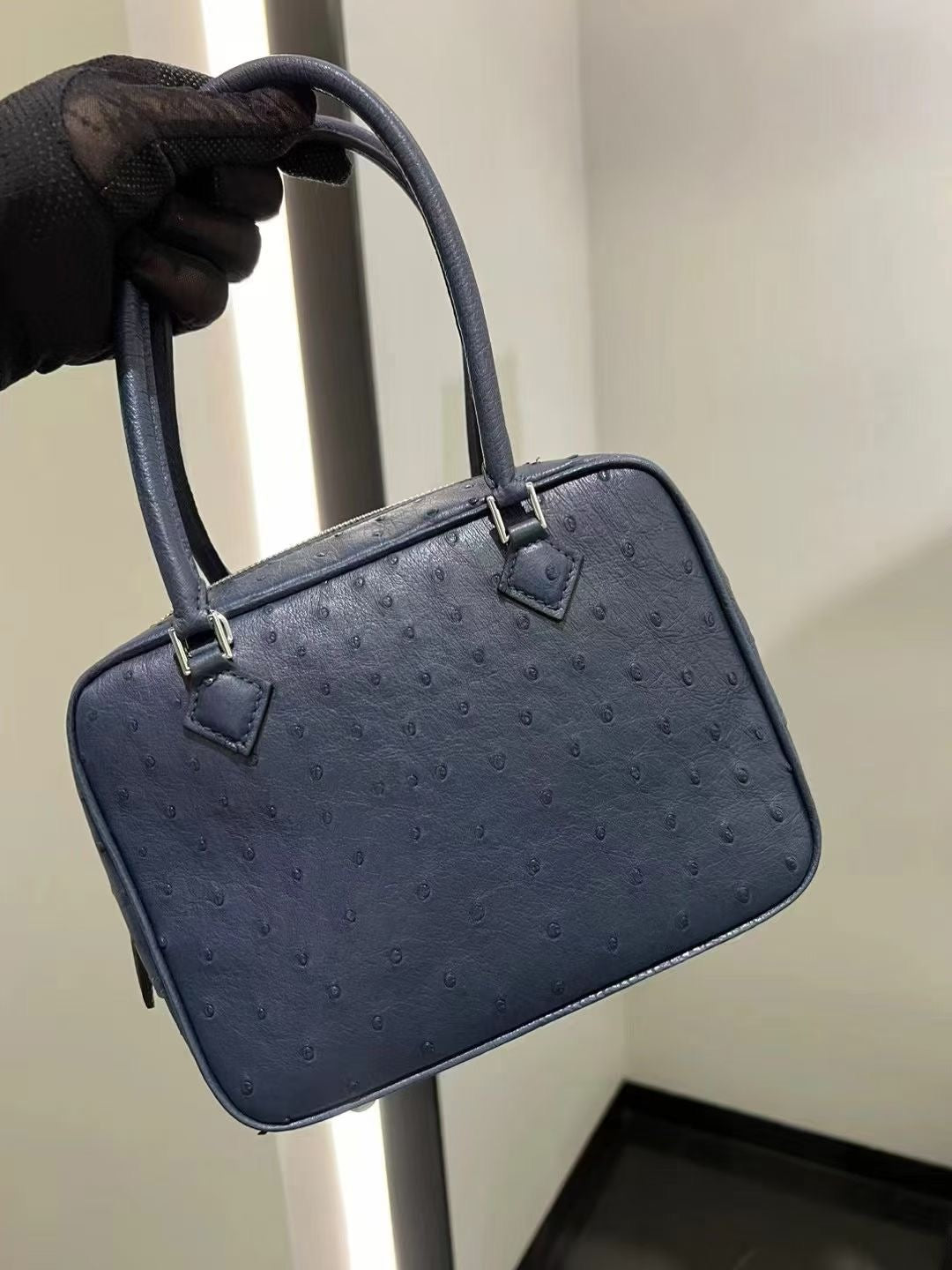 Womens Genuine Ostrich Skin Leathe Top Handle Bag