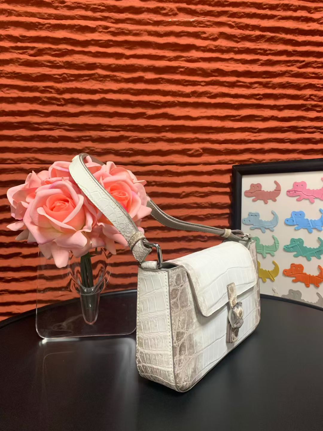 Borsa a tracolla con manico in vera pelle di pitone sottoascellare