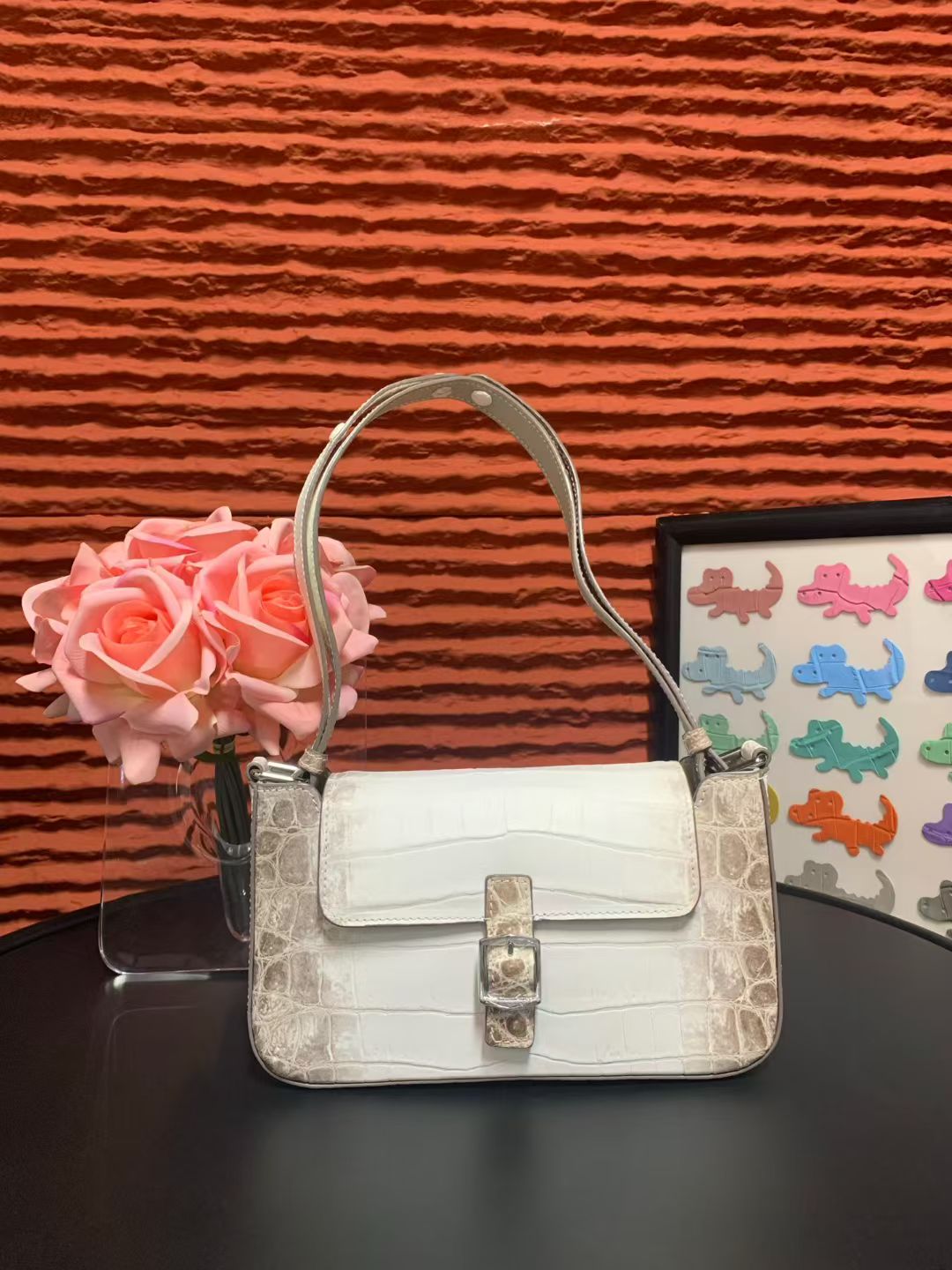 Borsa a tracolla con manico in vera pelle di pitone sottoascellare