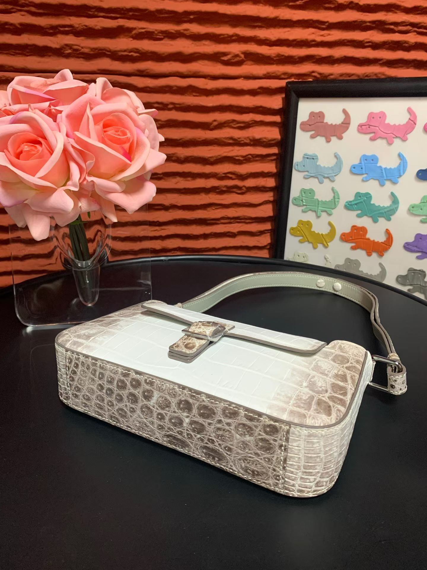 Borsa a tracolla con manico in vera pelle di pitone sottoascellare