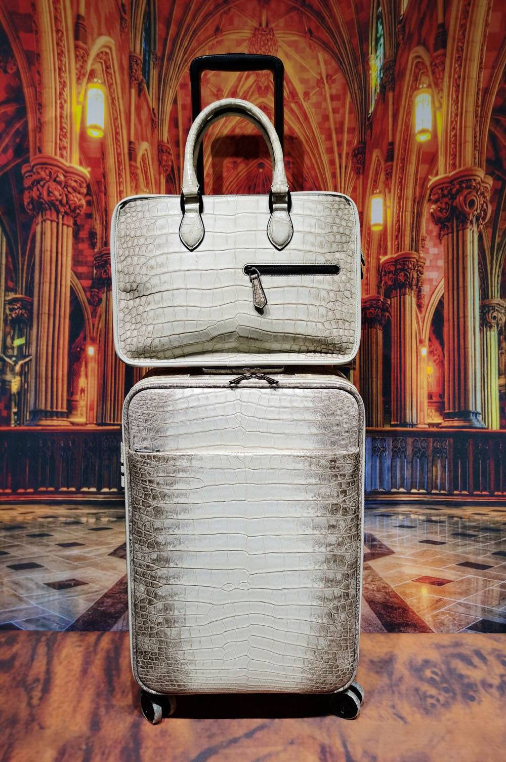 Himalaya White  Crocodile  Skin Leather luggage /Roll Aboard Suitcase Weekend/Travel Bag Trolley Case Universal Wheels 20-Inch