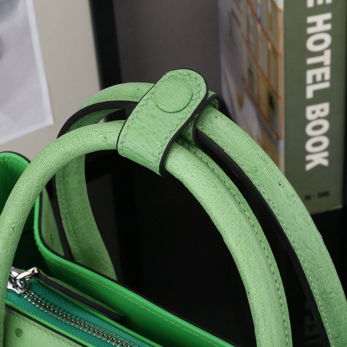 Ostrich Leather Top Handle Shoulder Bags 32cm Green