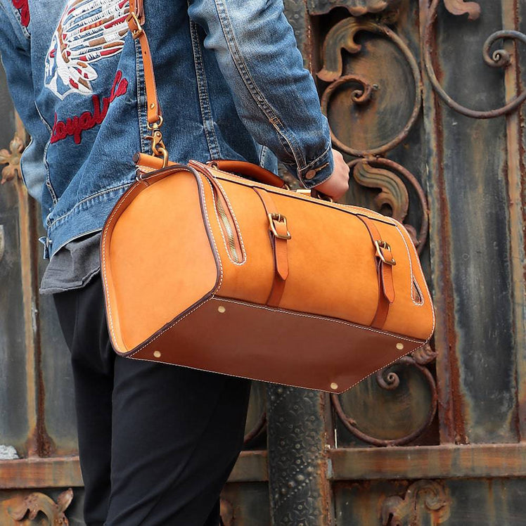 Unisex Vintage Genuine Vegetable- Tanned Leather Medium Weekender Duffle Gym Travel Bag For Men & Women With a Luggage  Sleeve