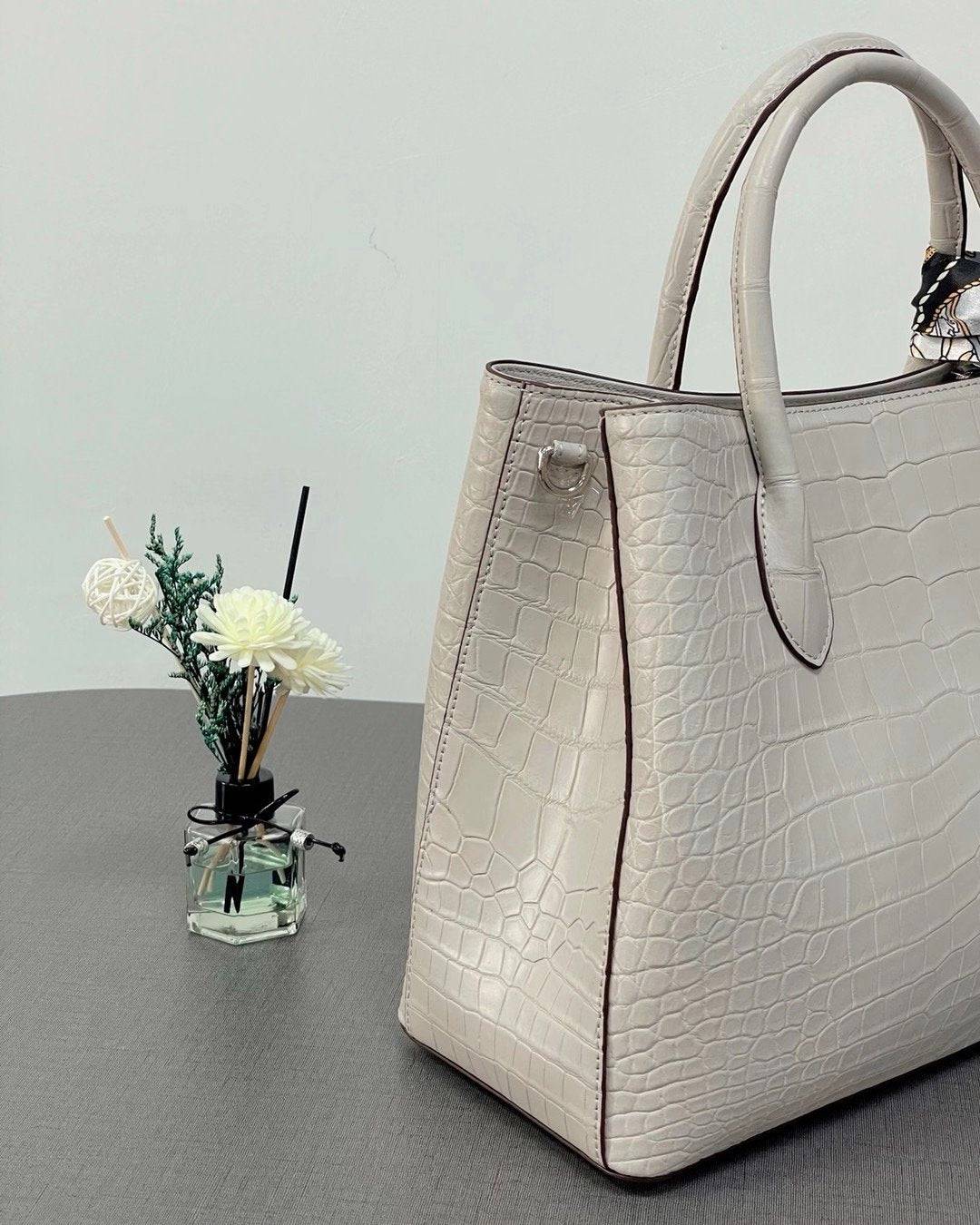 Women's Genuine Crocodile Leather Top Handle Shoulder Tote Purse Messenger Bags Cream 32cm