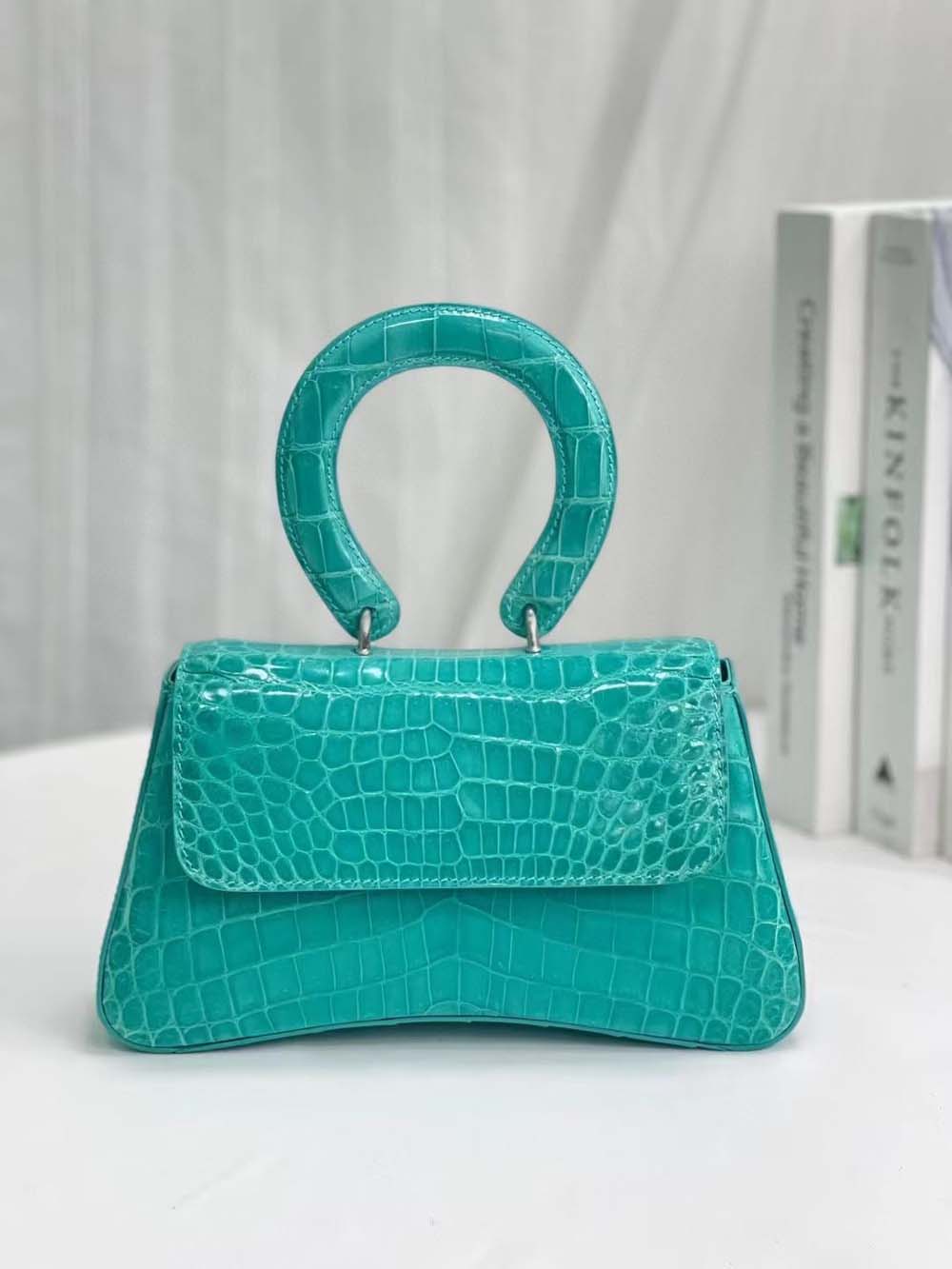 Women Shiny Crocodile Leather Cross Body Round Handle Bag Mini